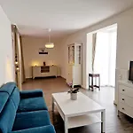 Domblick Apartment *